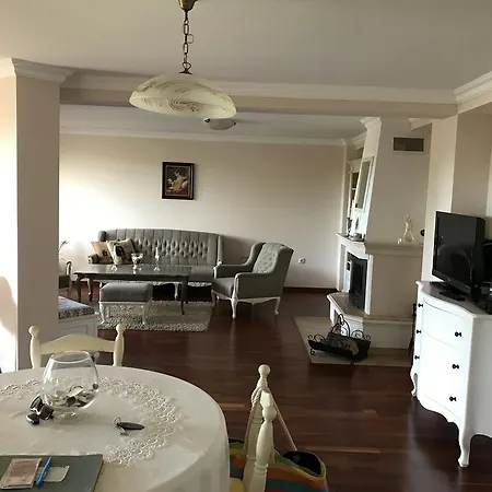 Hills Vendégház Balcsik